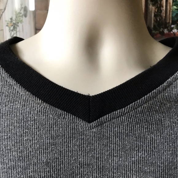 C-TWO (XL) Gray w/ Black Trim V-Neck Shirt - Picture 4 of 5